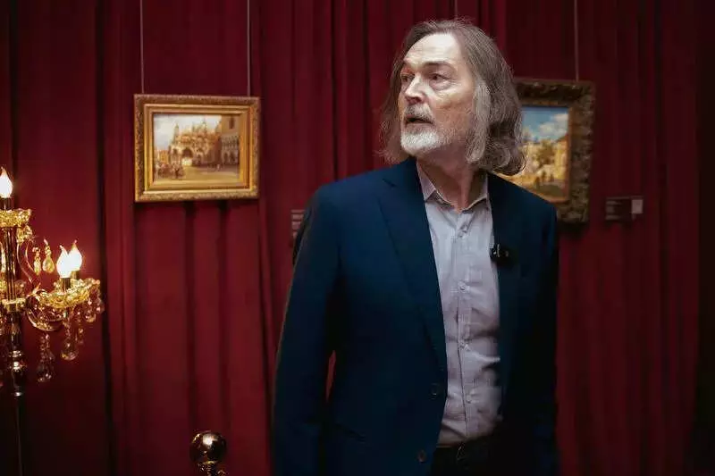 Nikas Safronov's Dream Vision AI Exhibition Draws Record Crowds in Mumbai