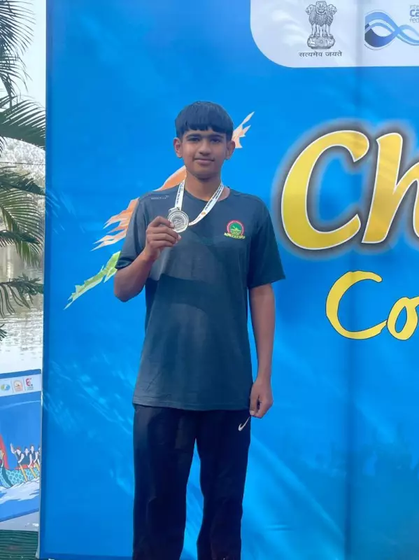 Nikhil Bags Silver in Kayaking & Canoeing Meet, Makes School Proud