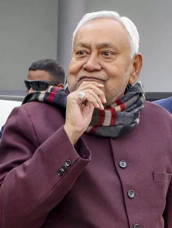 Nitish Kumar Directs Bihar Officials to Be in Office Every Monday & Friday