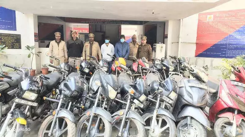 Noida Police Bust Two Gangs, Arrest Four in Vehicle Theft and Mobile Snatching Crackdown