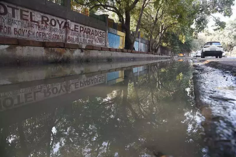 Noida Sector 55 Residents Face Health Risks from Broken STP Pipeline, Choked Sewers
