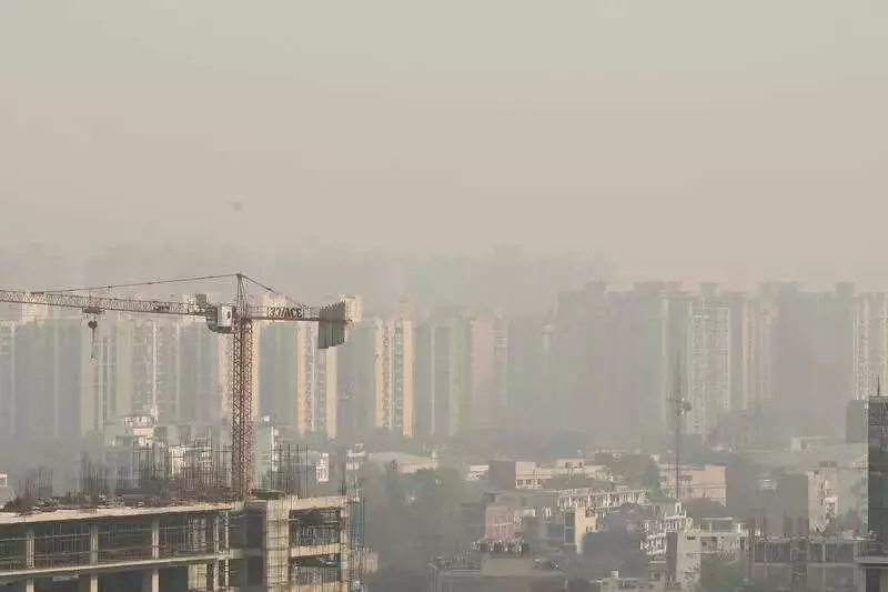 Noida's Air Quality Stays 'Very Poor' for Third Day as CAQM Revokes GRAP Stage-III