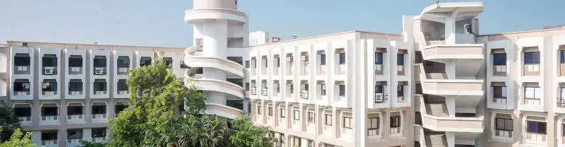 NSUI Files Complaint Over Non-Veg Food at GLS University Canteen