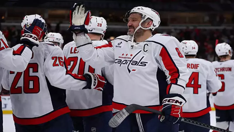 Ovechkin's 19th Goal Powers Capitals to 5-1 Road Win Over Blackhawks