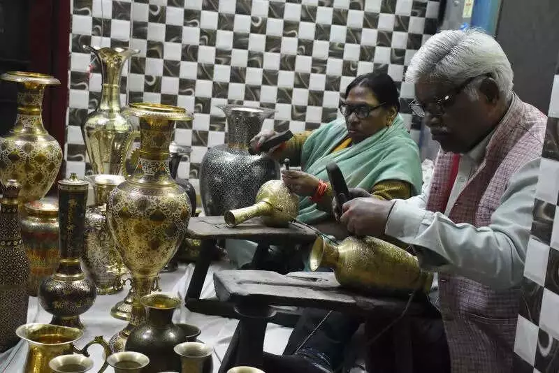 Padma Shri for Moradabad's Naqqashi Master Chiranjee Lal Yadav at 74