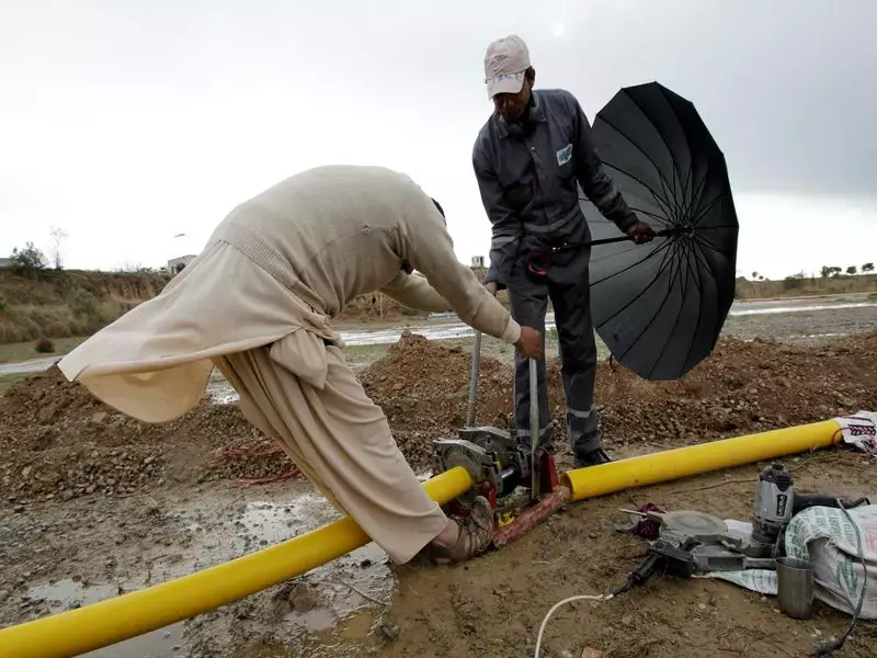 Pakistan's Energy Crisis Worsens as Gas Firms Hold PKR 1.5 Trillion in Unpaid Dues
