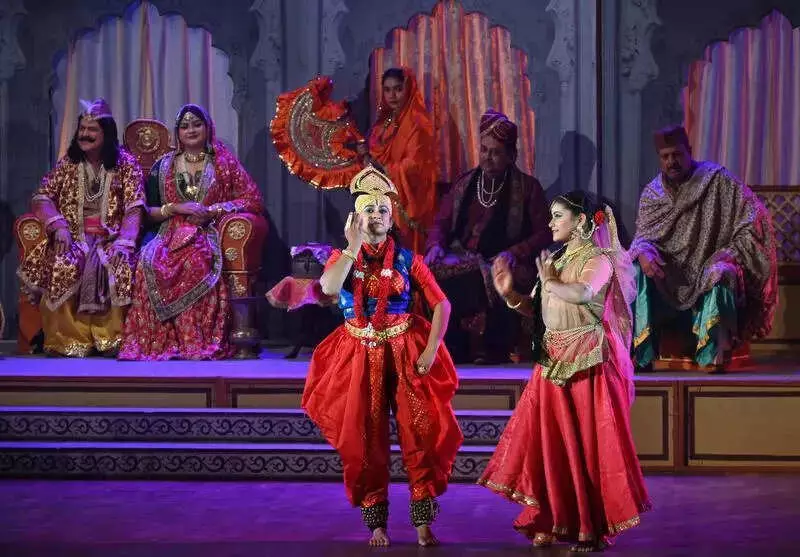 Play 'Aakhri Tajdaar' Revives Last Nawab's Farewell in Lucknow
