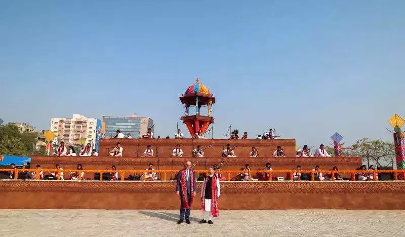 PM Modi Welcomes German Chancellor to Ahmedabad Kite Festival with Sky-Filled Spectacle