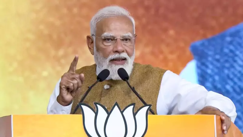 PM Modi's Fiery Kerala Rally: Accuses Congress of Extremism, Promises BJP-Led Change