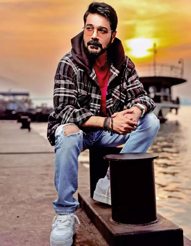 Prosenjit Chatterjee Honoured with Padma Shri, Dedicates Award to Late Mother