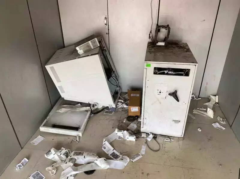 Pune ATM Robbery Foiled by Alert Worker in Karandi Village