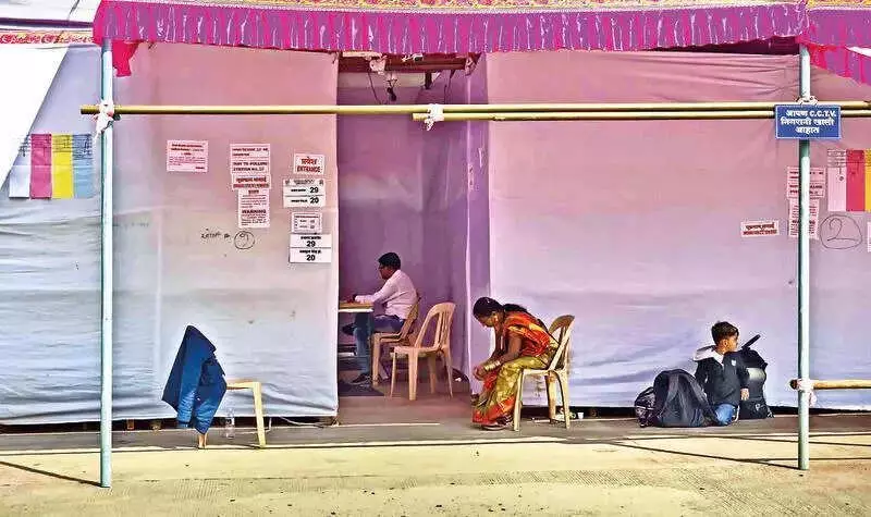 Pune's Democracy Discounts See Muted Response Despite Election Day Promotions