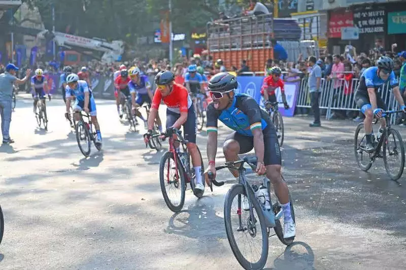 Pune's Grand Tour Exposes Infrastructure Divide: World-Class Roads vs Neglected Neighborhoods