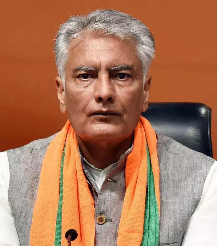 Punjab BJP Chief Sunil Jakhar Hospitalized with Chest Pain, Discharged After Tests
