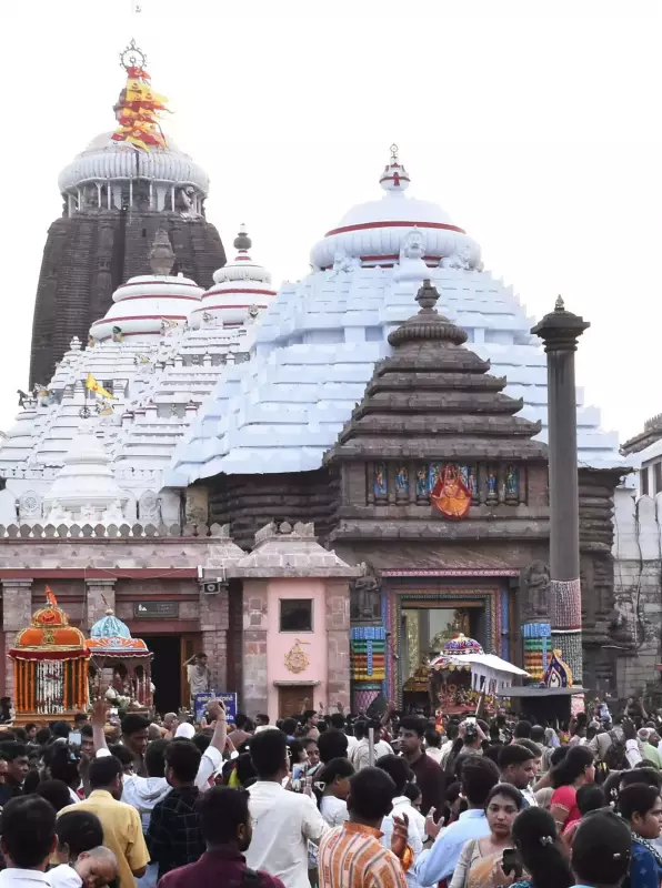 Puri Jagannath Temple Sees Clash Over Special Queue, Darshan Halted for 30 Minutes