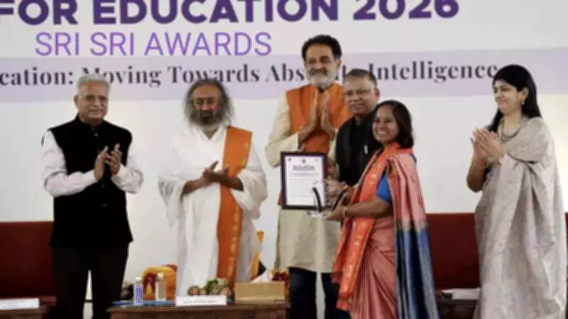 R Sreevani Honored with Sri Sri Best Nurse Educator Award in Bengaluru