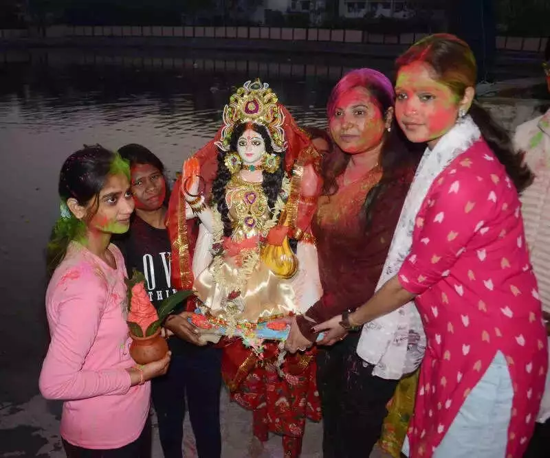 Ranchi, Dhanbad Witness Grand Saraswati Visarjan with Community Spirit