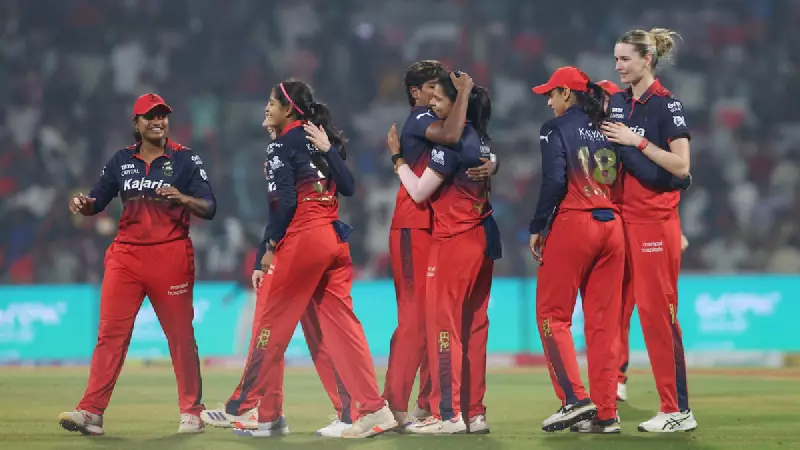 RCB's Collective Effort Extends WPL Winning Streak with 32-Run Victory Over Gujarat Giants