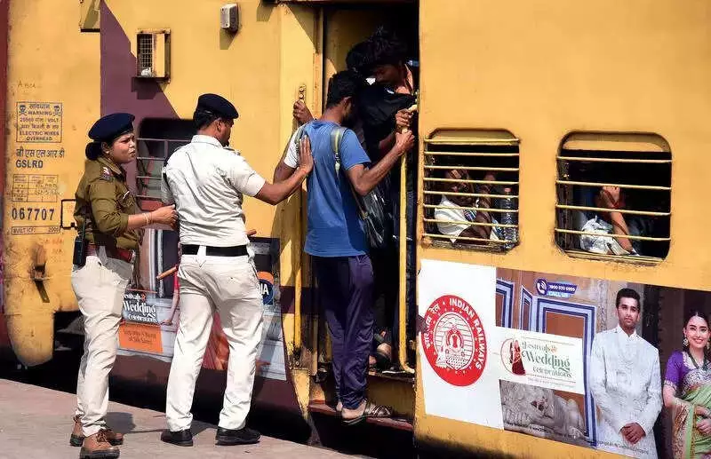 RPF Rescues Abandoned 5-Month-Old Boy at Vizag Station, Reunites with Mother