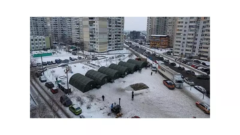 Russian Strikes Hit Kharkiv Homes & School, Zelenskyy's Hometown Targeted