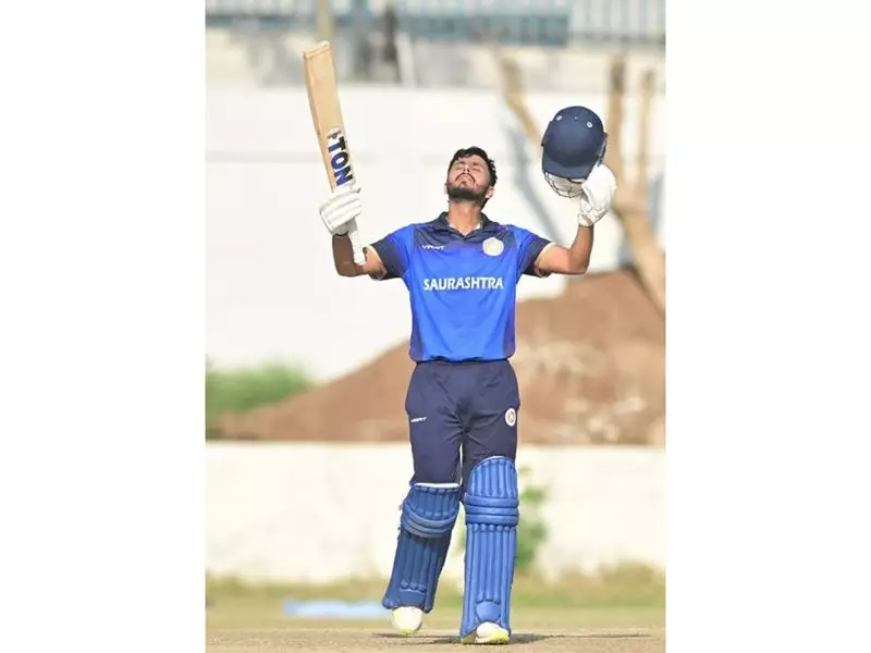 Saurashtra Storms into VHT Semis with 17-Run Victory Over Uttar Pradesh