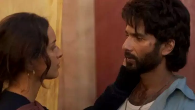 Shahid Kapoor Lauds Triptii Dimri's Heartfelt Performance in 'O Romeo'