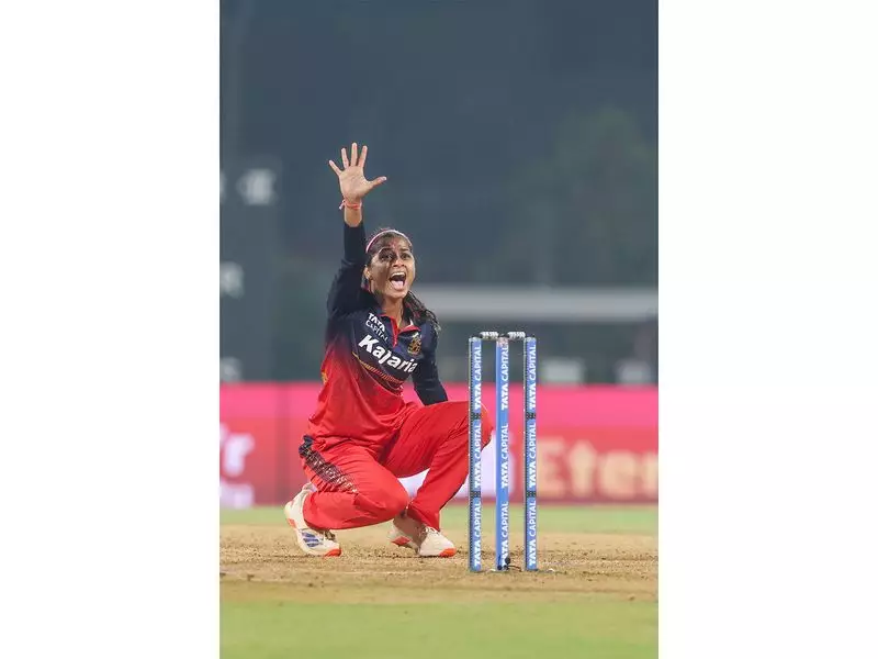 Shreyanka's Middle-Order Blitz Powers RCB to Third Straight WPL Win Over GG
