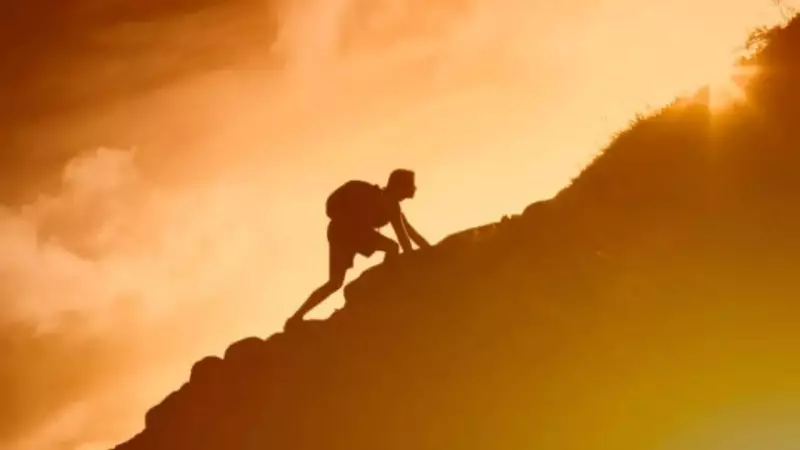 Stuck in Life? How Planetary Transits Like Saturn & Mercury Affect You