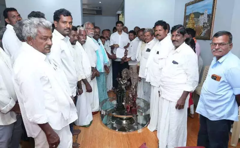 TDP MP Lavu Sri Krishna Devarayalu Vows to Fight GST Hike on Cigarettes for Tobacco Farmers