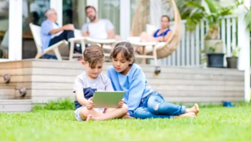 Teaching Kids Polite Guest Greetings: A Parent's Guide to Social Skills