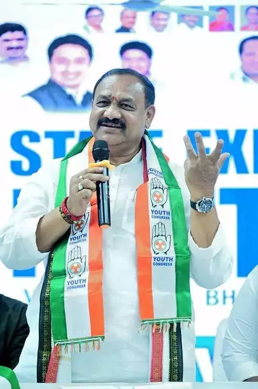 Telangana Congress Chief Slams KTR on Phone Tapping, Alleges BRS Surveillance Rampage