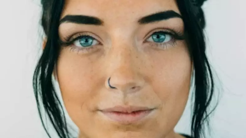 The 2016 Eyebrow Trend Revival: Why Everyone Is Embracing the Bold Look Again