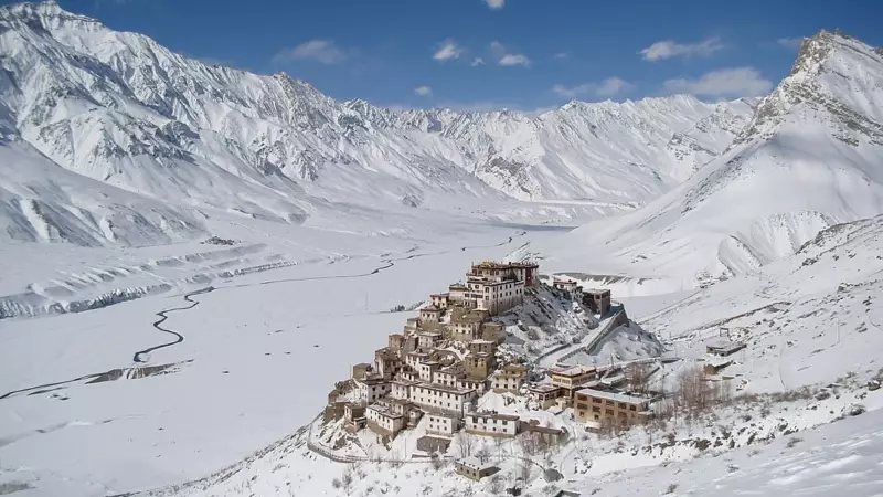 Three Indian Towns That Turn Into Frozen Wonderlands Each Winter