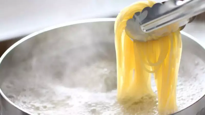 To Rinse or Not to Rinse Pasta: The Ultimate Guide for Perfect Dishes