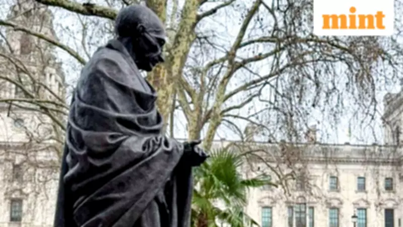 Top Indian Leaders Pay Heartfelt Tributes to Mahatma Gandhi on 78th Martyr's Day