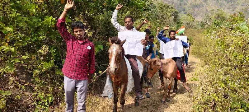 Tribals in Andhra Pradesh's Anakapalli Stage Horse Rally Demanding Road Connectivity