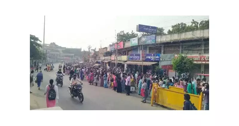 Trichy Commuters Stranded for Hours During CM Stalin's Visit, Bus Services Hit