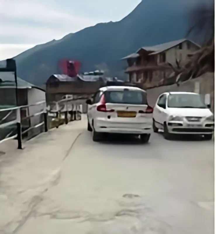 Two Panchayats in Manali Build Road for Rs 23 Lakh, Showcasing Public Cooperation