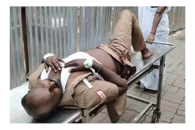 Two Policemen Injured in Bomb Attack on Convict Escort in Perambalur