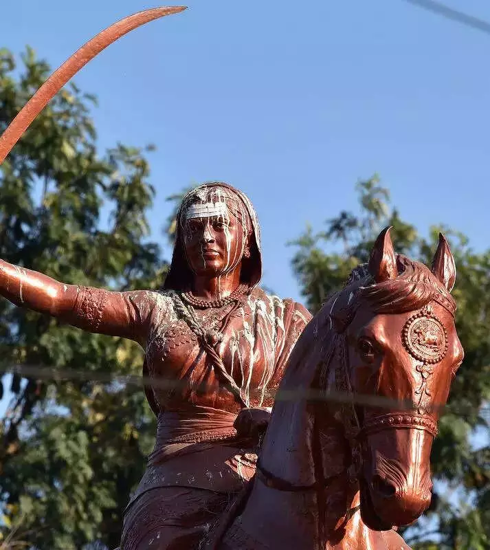Union Minister V Somanna Pushes for National Celebration of Kittur Rani Channamma
