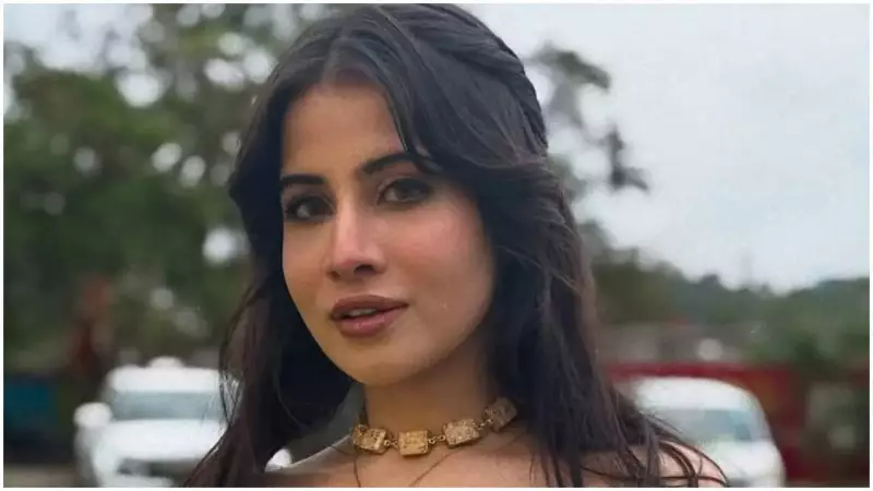 Uorfi Javed Clarifies Past Drama with Niharika Tiwari on Splitsvilla X5