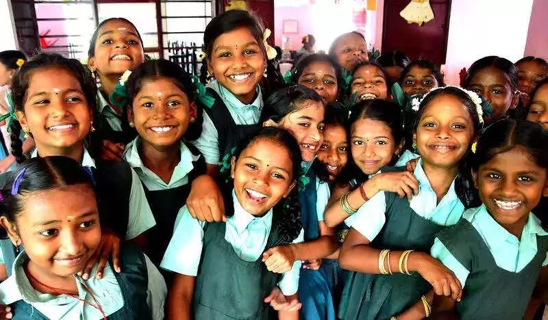 UP Govt Simplifies RTE Admissions: Aadhaar of One Parent Now Sufficient