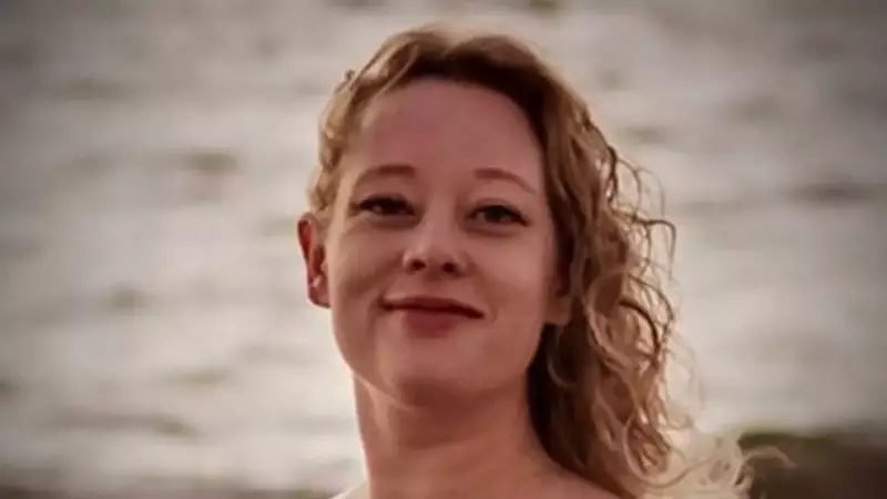 US Immigration Officer Kills Award-Winning Poet Renee Good in Minneapolis