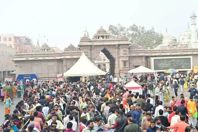 Varanasi Sees Massive Pilgrim Influx, KV Dham Footfall Crosses 3 Lakh Daily