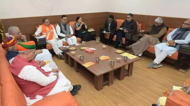 Vasundhara Raje Warns Officials: Respect BJP Workers or Face Consequences