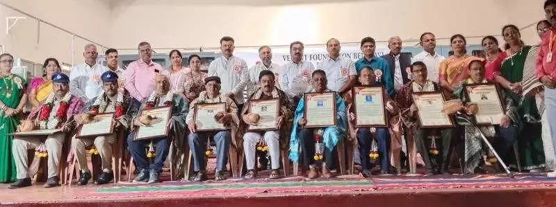 Vedant Foundation Honors Journalists, Teachers & Police in Belagavi Awards
