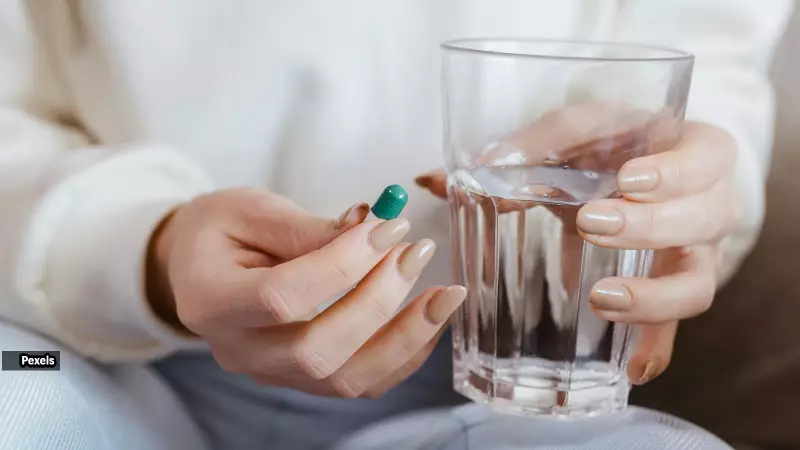 Vitamin B12 Supplements: Is Empty Stomach Intake Safe? Expert Insights