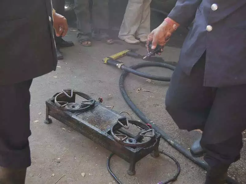 Vizianagaram Tragedy: Elderly Woman Dies After Saree Catches Fire from Stove