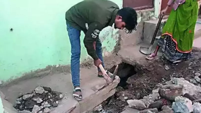 Water Pipeline Leak Sickens 14 in Madhya Pradesh's Mandleshwar Town