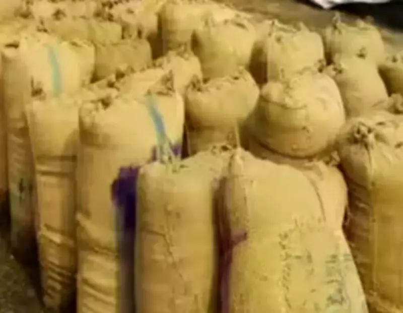 Water Test Exposes Mustard Adulteration Scam in MP, Clay Granules Sold as Spice